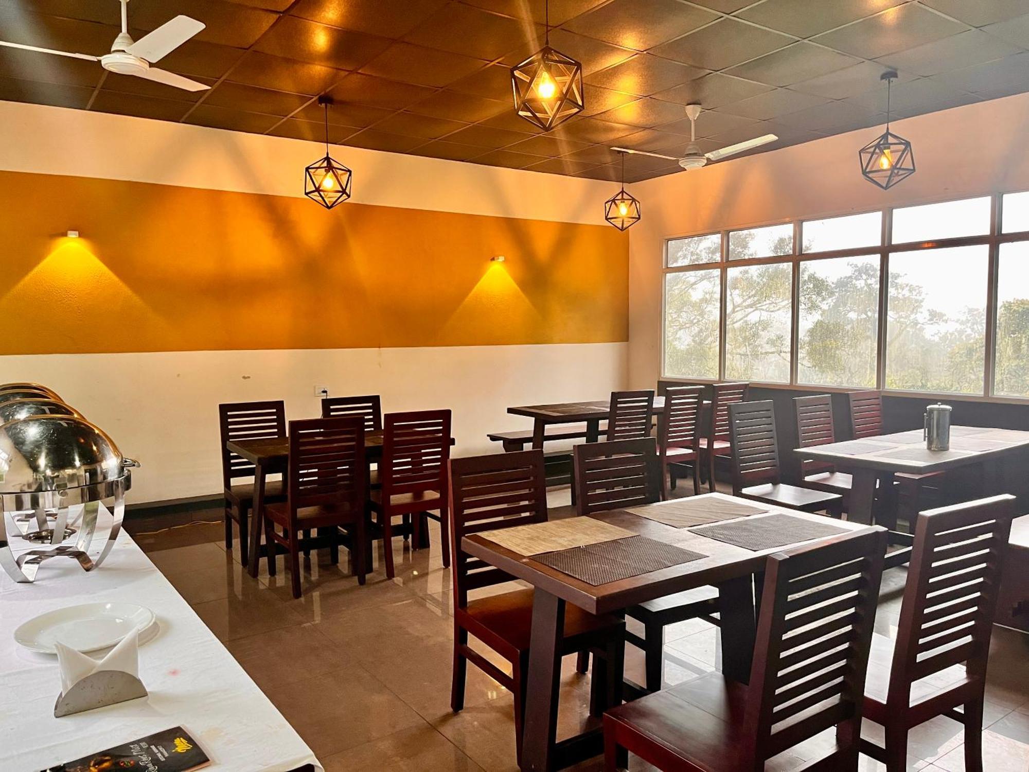 Munnar Tea Estate Cottage And Resort - Away From City Hustle Bagian luar foto