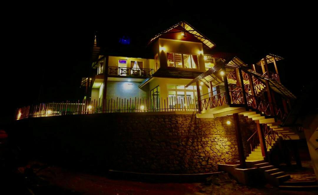 Munnar Tea Estate Cottage And Resort - Away From City Hustle Bagian luar foto