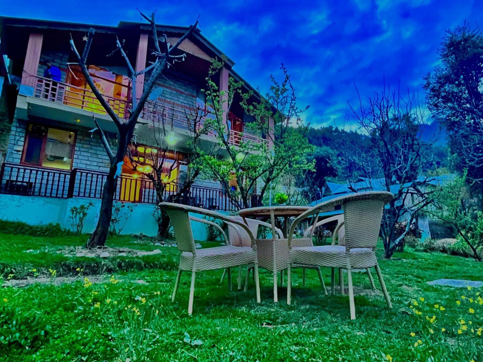 Munnar Tea Estate Cottage And Resort - Away From City Hustle Bagian luar foto